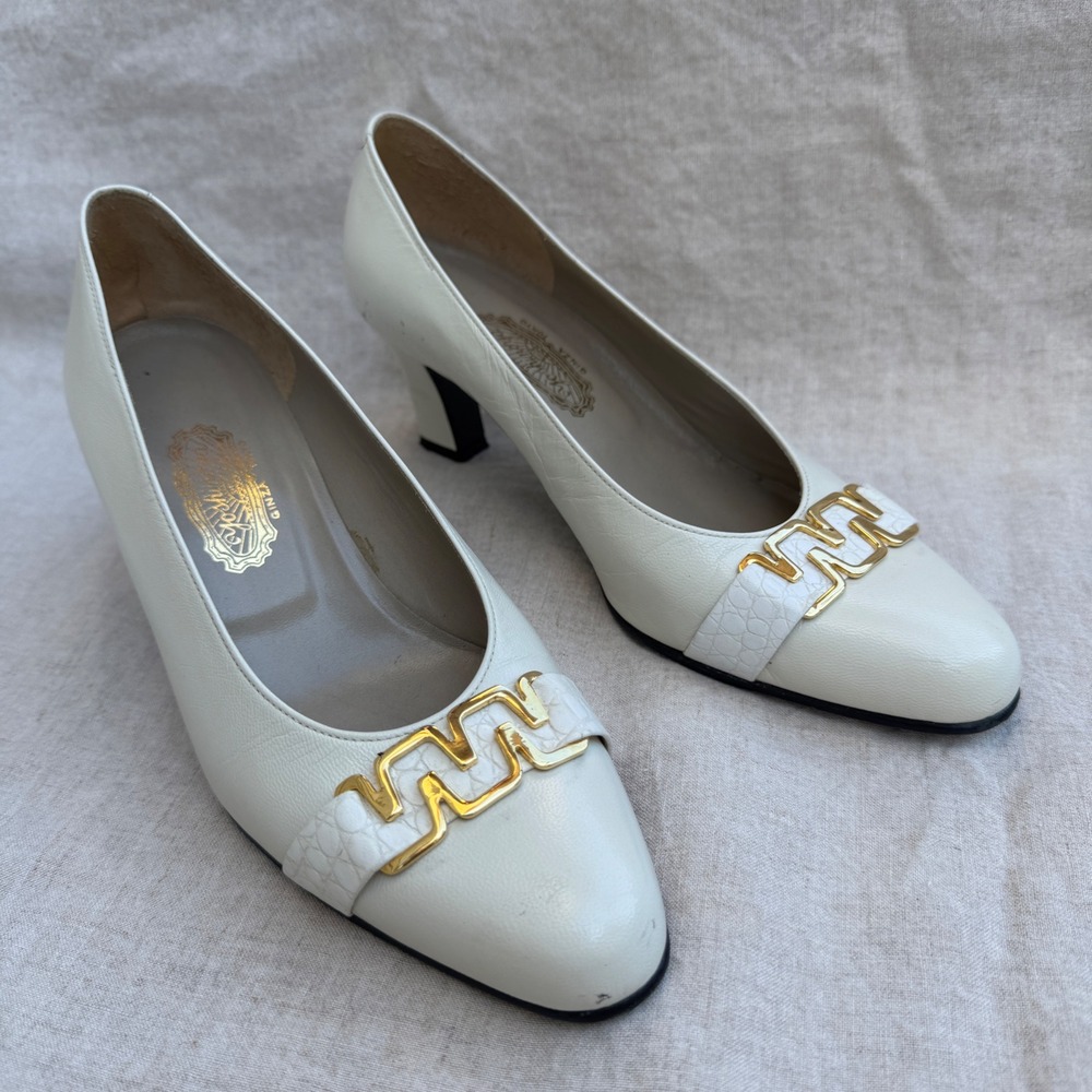 Vintage Ginza Yoshinoya Pumps 6.5 White Leather Gold Geometric 80s Japan Heels